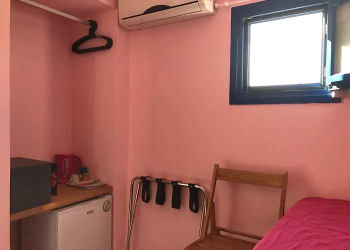 Fraskoula's Town Gasthuis