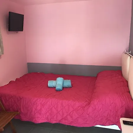 Fraskoula's Town Pensjonat 2*